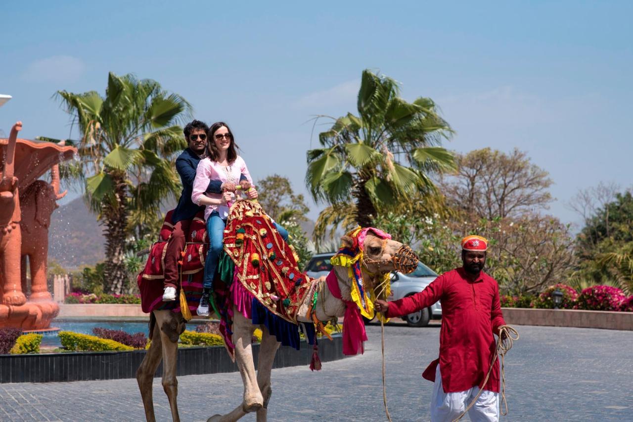 Radisson Blu Udaipur Palace Resort&Spa Extérieur photo